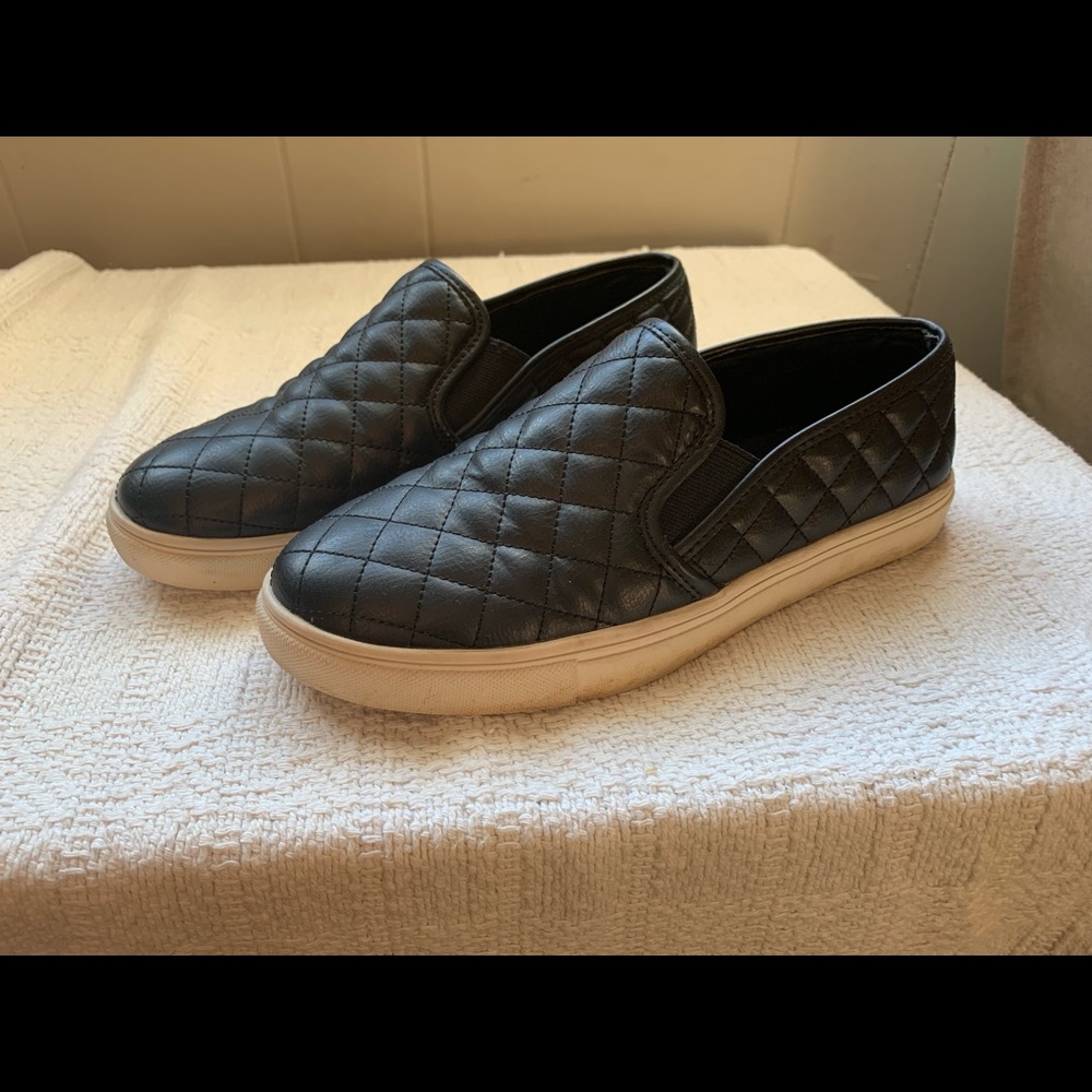 Steve Madden Flats